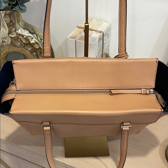 Tory Burch Tan Leather Tote - Picture 6 of 7